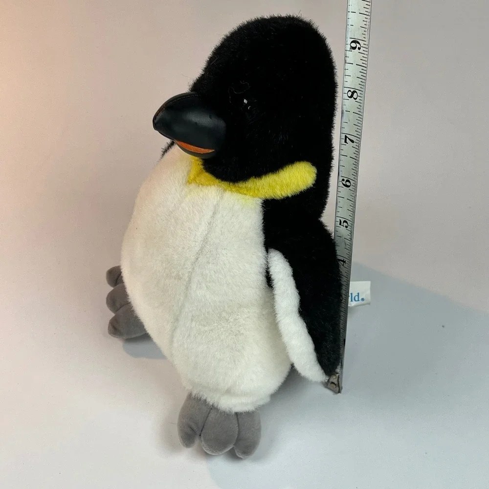 SeaWorld Emperor Penguin Plush Stuffed Animal Black White Yellow 9 Inch Souvenir